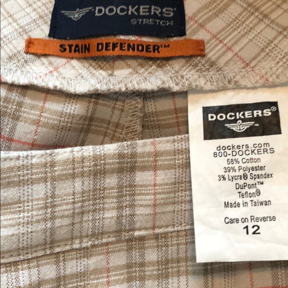 ❤️2 items for $10 Dockers Stretch Capri’s Size 12 - Picture 5 of 7